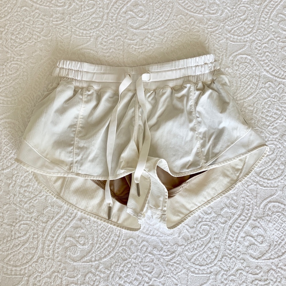 Lululemon Hotty Hot Short